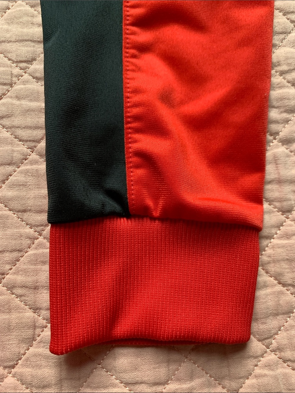 PUMA - Red Black Colorblock Full-Zip Hooded Track Jacket – Youth Size XL (18-20 - Picture 10 of 15